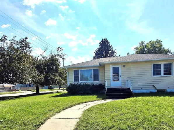 2301 Bateman St, Hastings, NE 68901