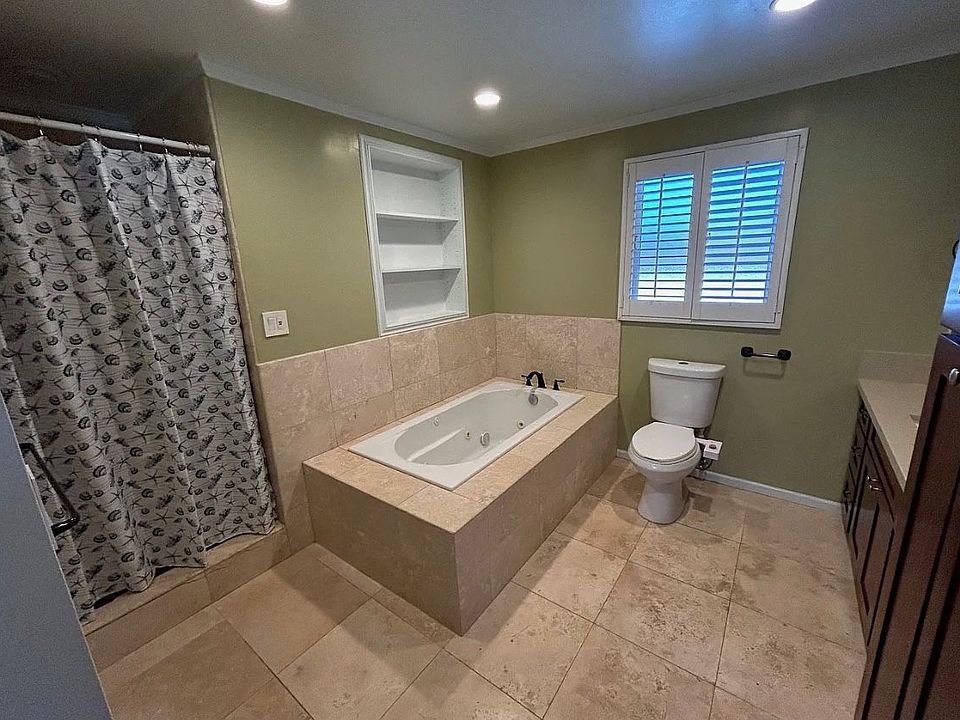 1st image of 4351 Aukai Ave #1