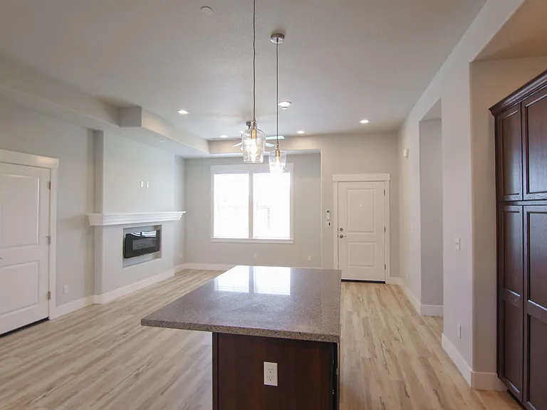 1392 Bonhurst Dr — Photo 10