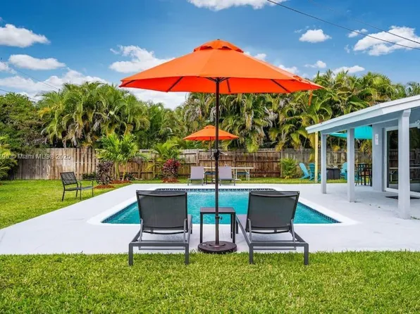 2041 SW 37th Ter, Fort Lauderdale, FL 33312