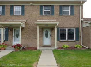 20109 Cumberland Ct, Trenton, MI 48183