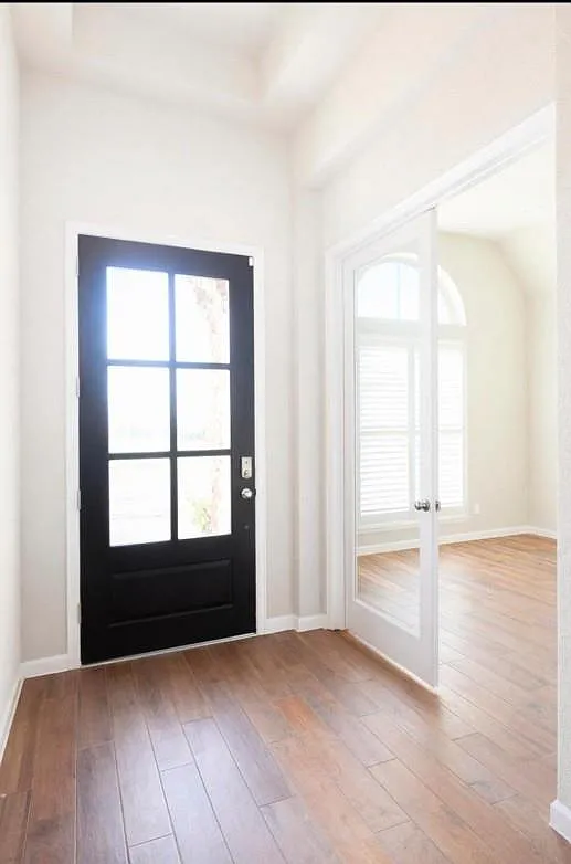 4 bed, 3.0 bath, 3003 sqft, $3,600 — Photo 2