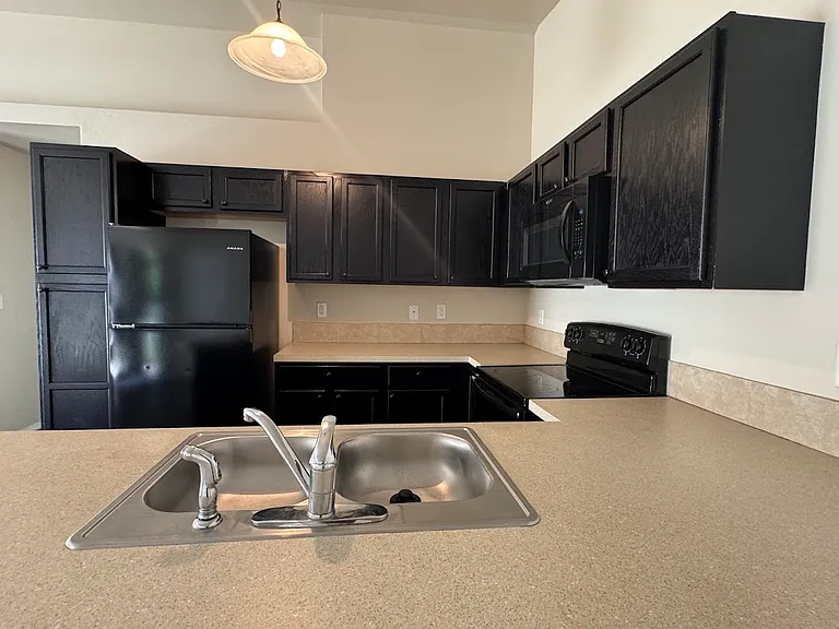 535 W Meadow Creek Cir — Photo 9