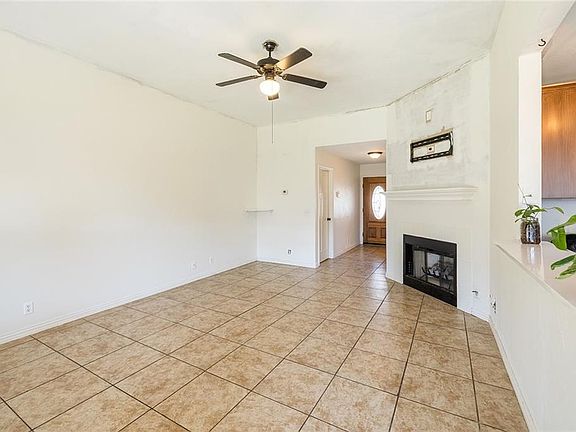 4th image of 11705 Gemmer St