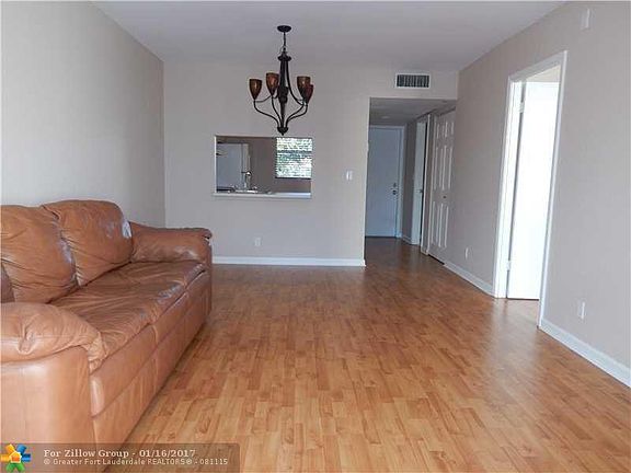 4th image of 9480 Poinciana Pl APT 402