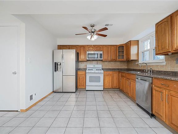 2nd image of 50 Bradley Ct #A