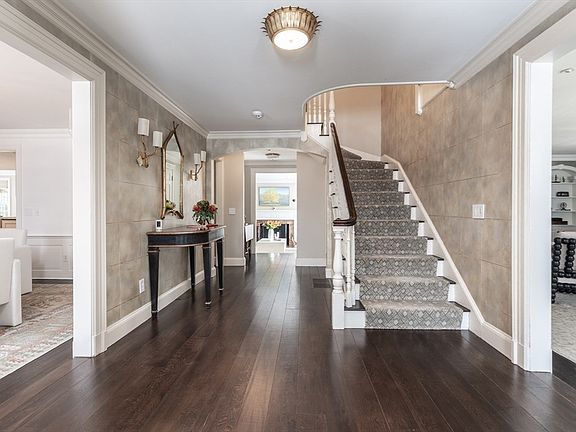3rd image of 64 Albion Rd