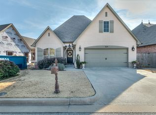 829 W Toledo Cir, Broken Arrow, OK 74012