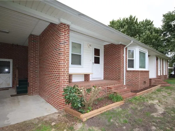 6190 W Blackwater Rd, Zuni, VA 23898