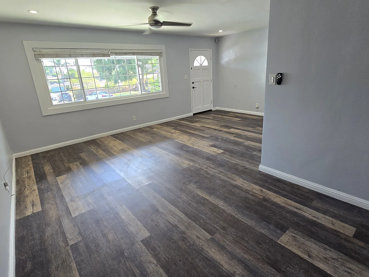 3 bed, 1014 sqft, $4,150 — Photo 4
