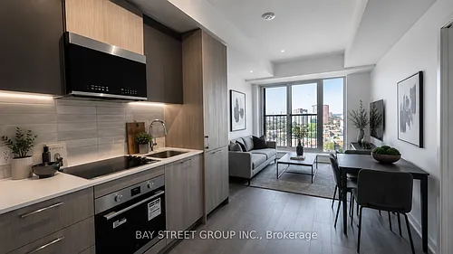 10 Oak St Photo 1