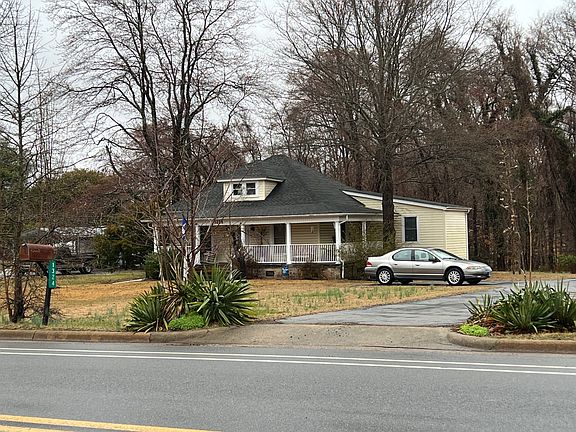 2nd image of 1324 Westover Dr