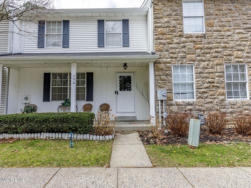 1st image of 590 Davids Court