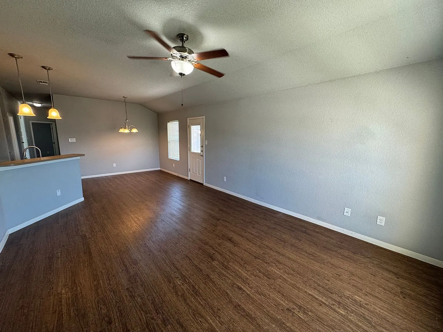 3802 John Chisholm Loop — Photo 2