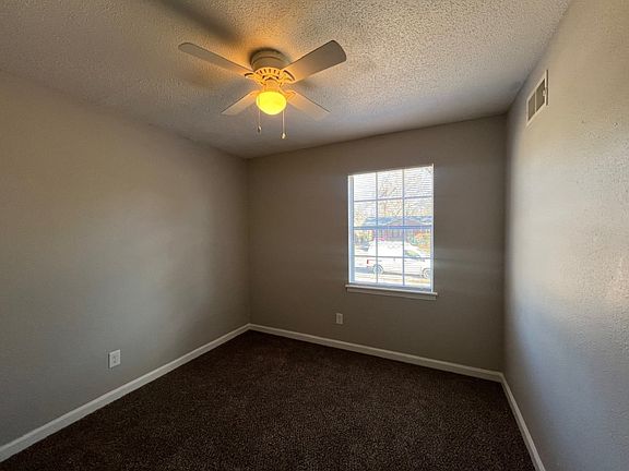 4th image of 3225 Harvester Ln E