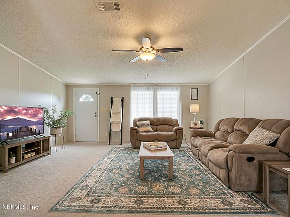 3rd image of 4852 Discovery Dr