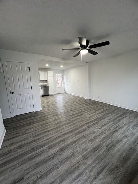 2nd image of 48 Southlane Dr