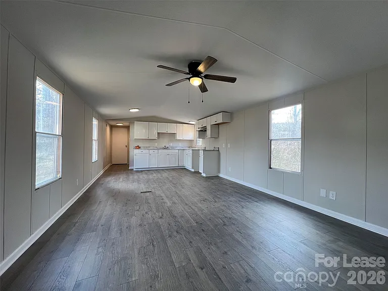 528 Oak Run Ct — Photo 2