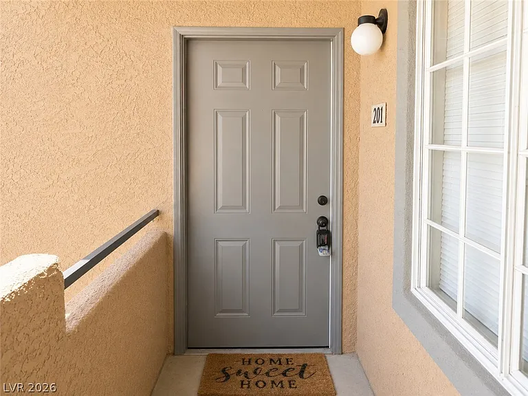 201 Mission Laguna Ln #201 — Photo 2