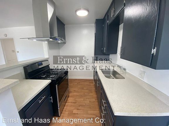 3rd image of 1724 Obispo Ave APT 1