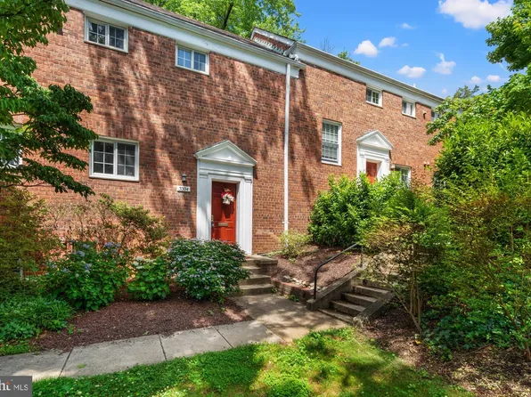 3304 Gunston Rd, Alexandria, VA 22302