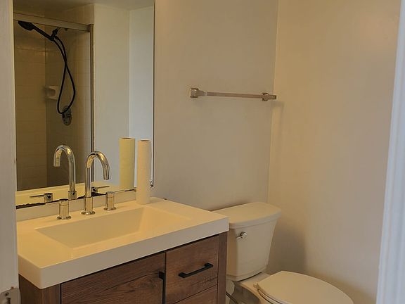 3rd image of 14527 Bonaire Blvd APT 605