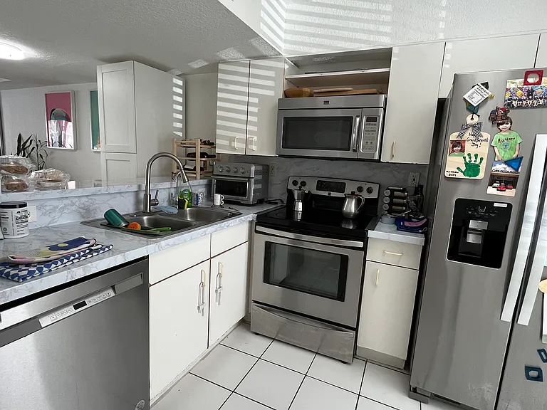 171 Riviera Cir #172 — Photo 4