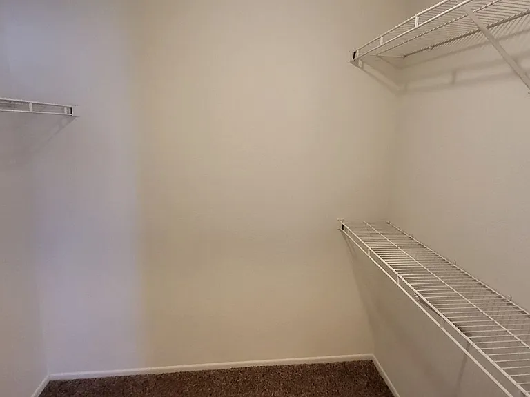 2057 Rosemary Ct — Photo 15