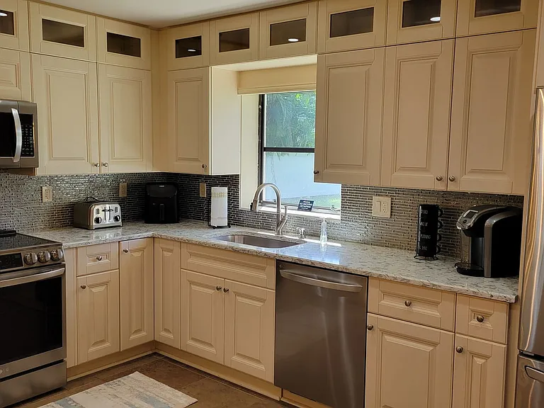 3932 Sunshine Ave — Photo 5
