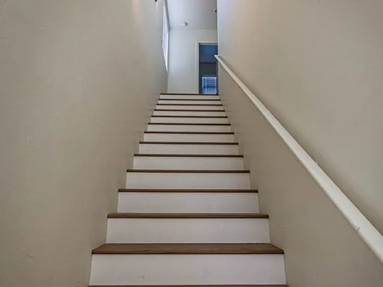 610 E Waverly St #1 & 2 — Photo 10