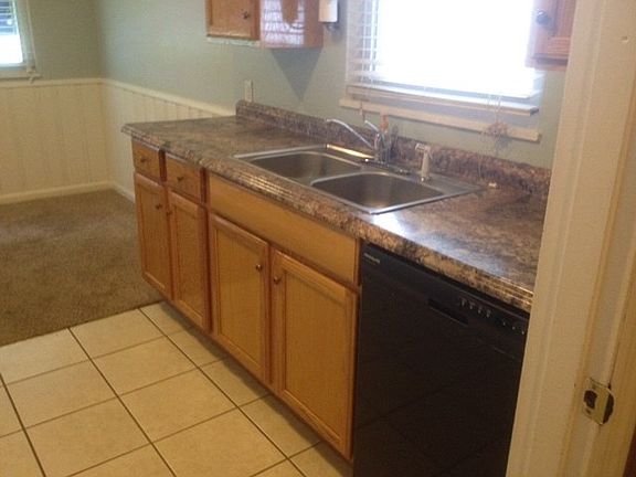 3rd image of 1033 21st St