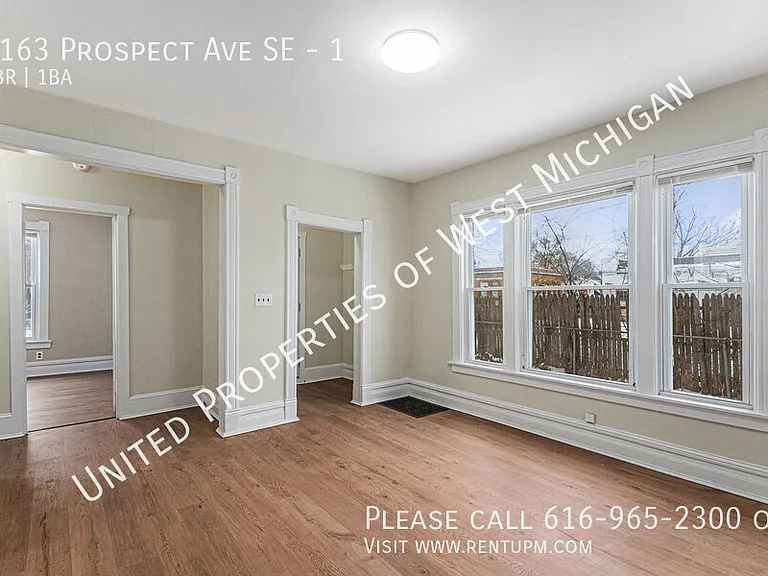 1163 Prospect Ave SE #1 — Photo 4