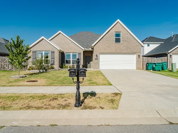 460 Poplar Rd, Centerton, AR 72719