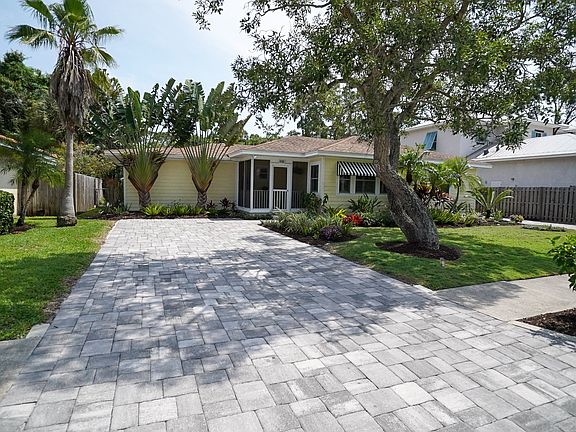 1952 Hibiscus - main drive