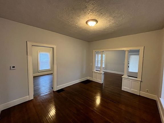 4th image of 634 N Euclid Ave