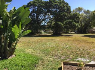 601 Saint Petersburg Dr W, Oldsmar, FL 34677