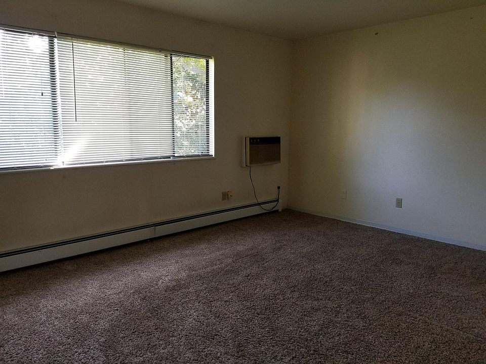 2nd image of 705 E Drake Rd APT 18