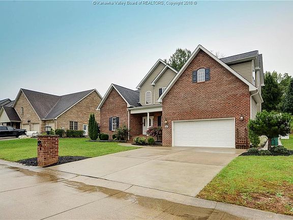 3rd image of 217 Glen Oaks Ct