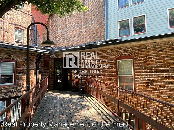 2nd image of 801 W McGee St Unit 21
