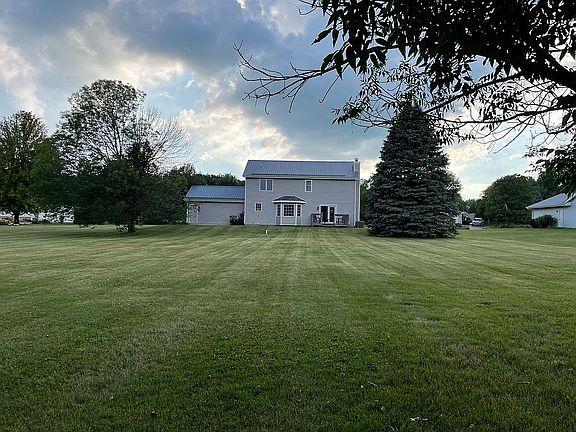 4th image of 996 Williamsport Dr