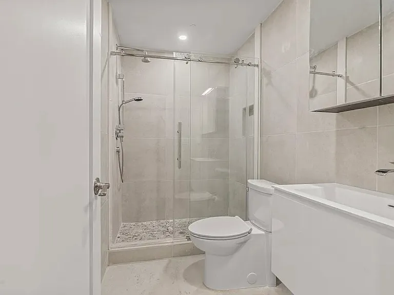 253 N 3rd St #32 — Photo 2