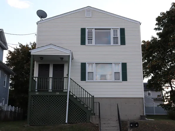 30 Riverside Dr, Fairfield, CT 06824