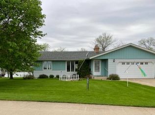 12 Lakeview Dr, Fulda, MN 56131