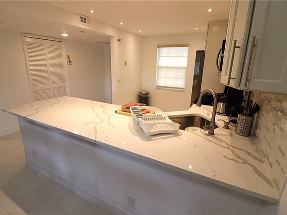 4th image of 3507 Oaks Way APT 308