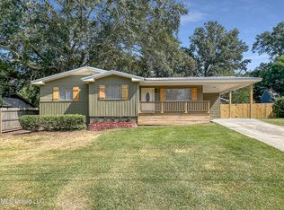 352 Reynolds St, Pearl, MS 39208