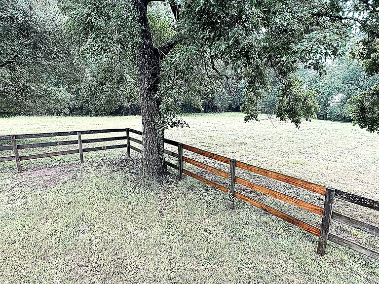 5801 Sapp Rd — Photo 4