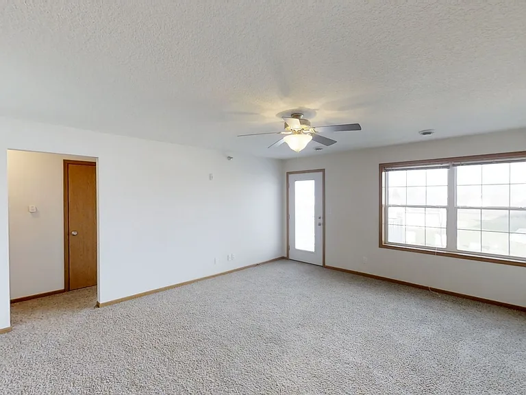 3801 Tiverton Ct — Photo 2