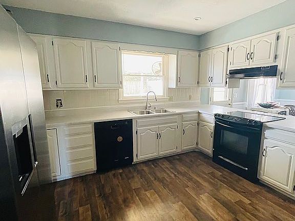 2nd image of 485 Pebblecreek Dr