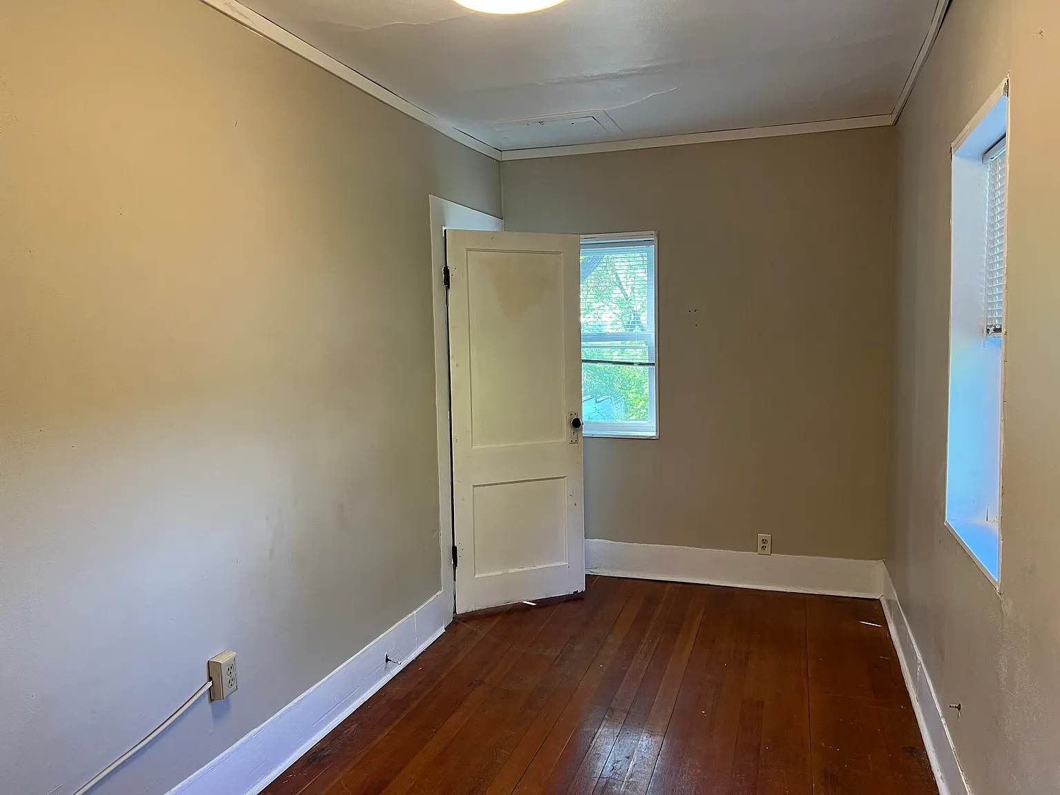 3 bed, $950 — Photo 3