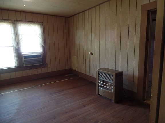 3rd image of 401 Georgia Ave